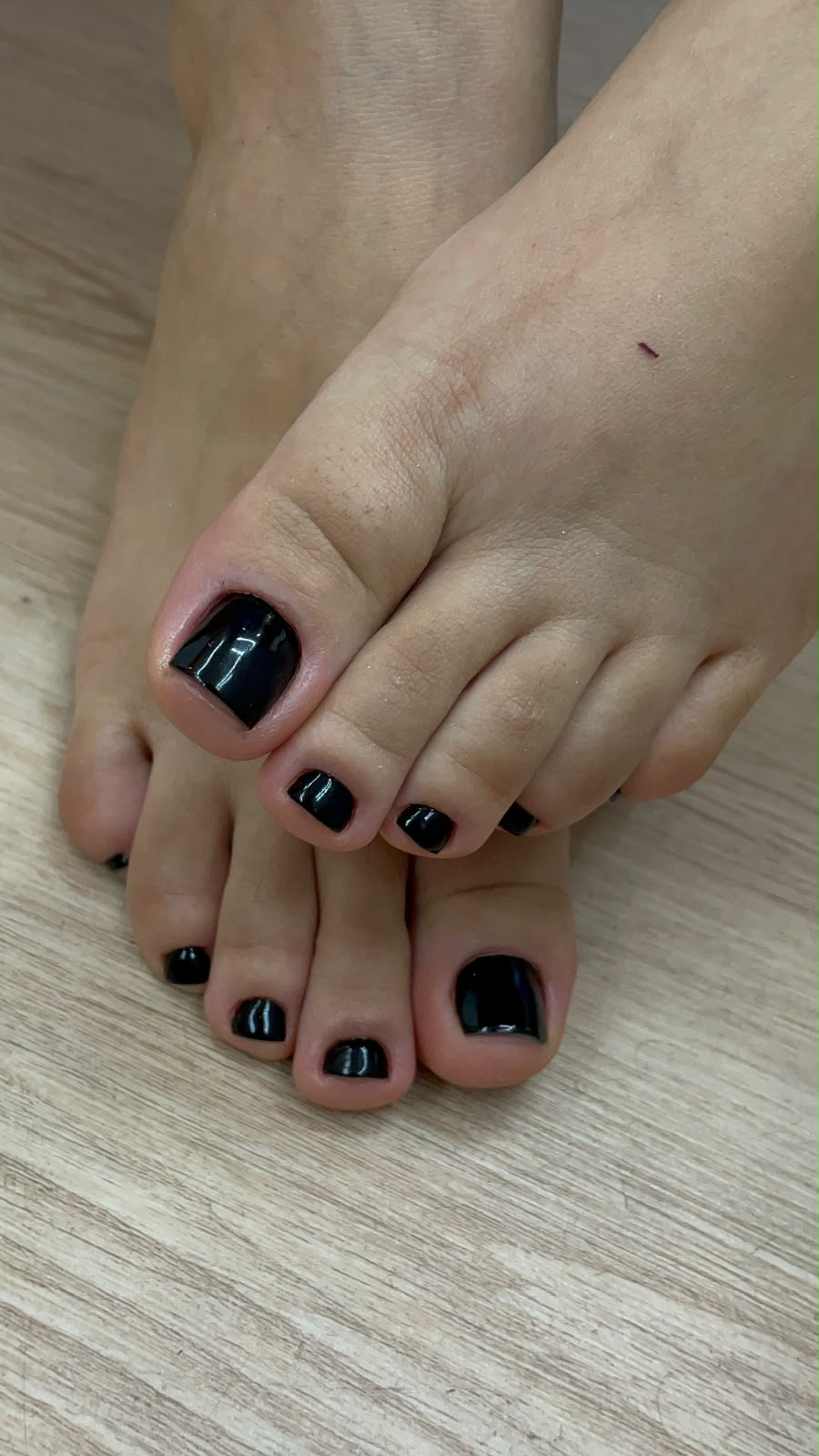 Unhas do Pé - Leveza & Conforto